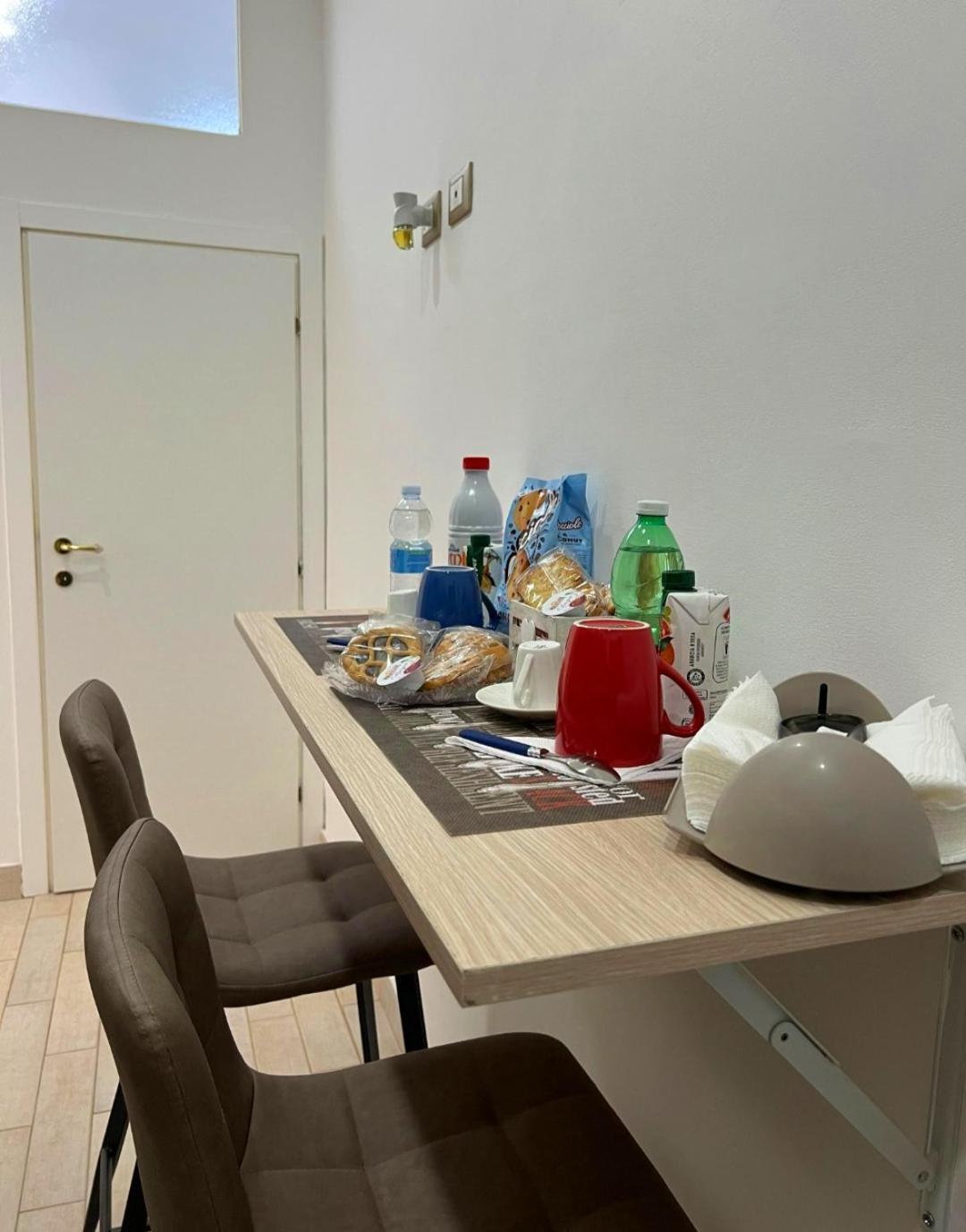 Petit Bijou Apartment Чивитавекия Екстериор снимка
