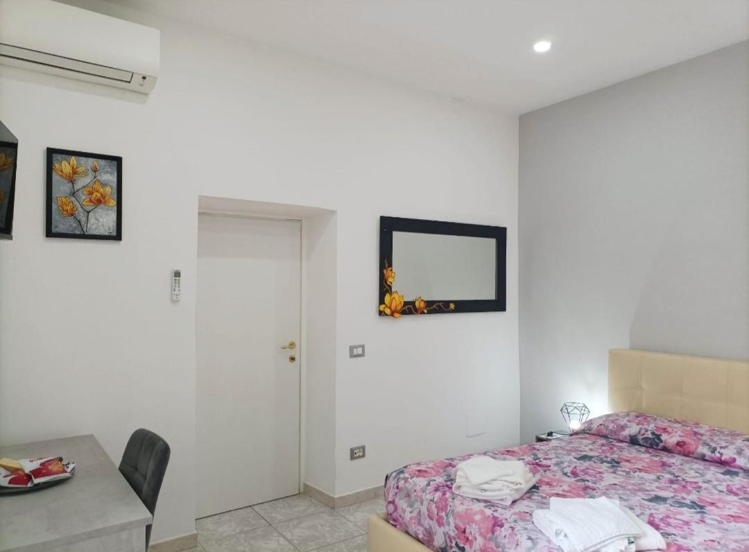 Petit Bijou Apartment Чивитавекия Екстериор снимка