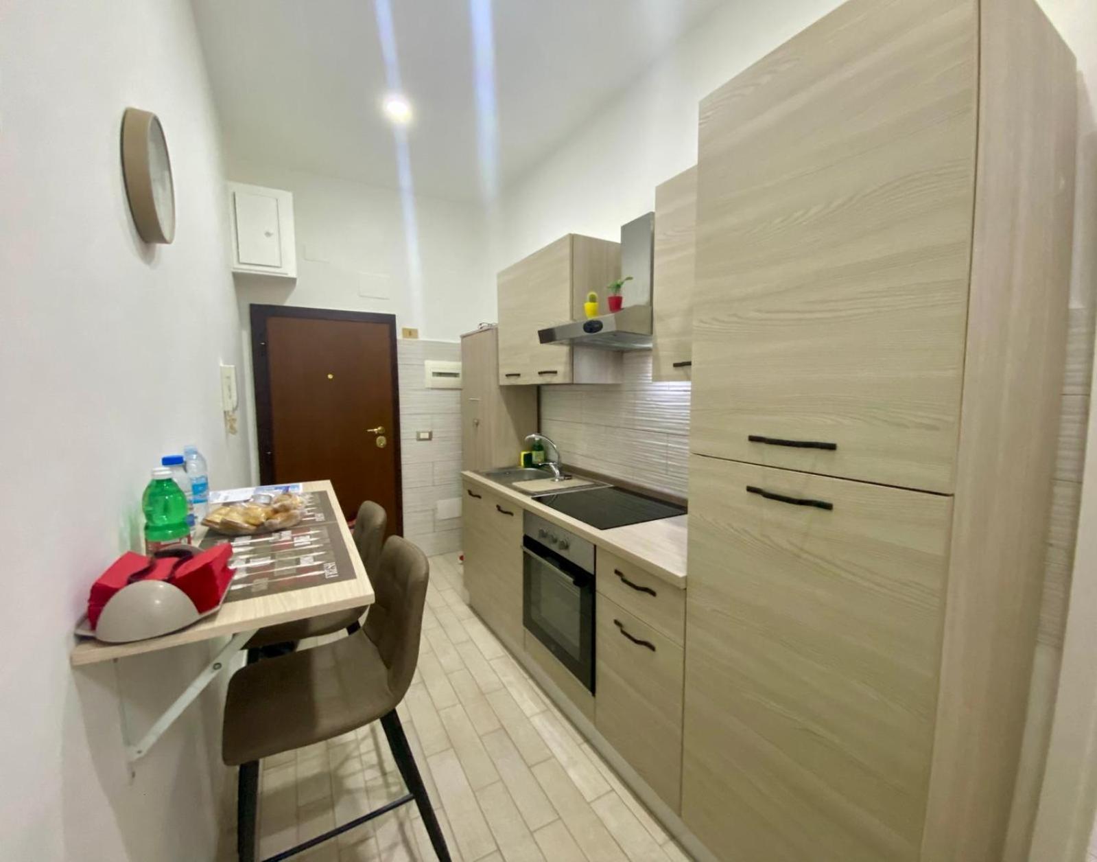 Petit Bijou Apartment Чивитавекия Екстериор снимка
